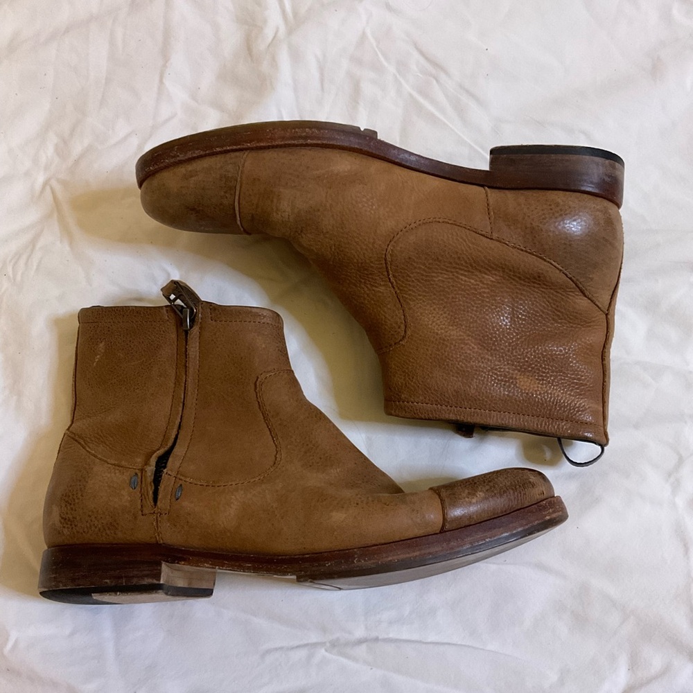 J. shoes Italian Leather Bootie - Picture 5 of 7